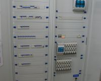 09